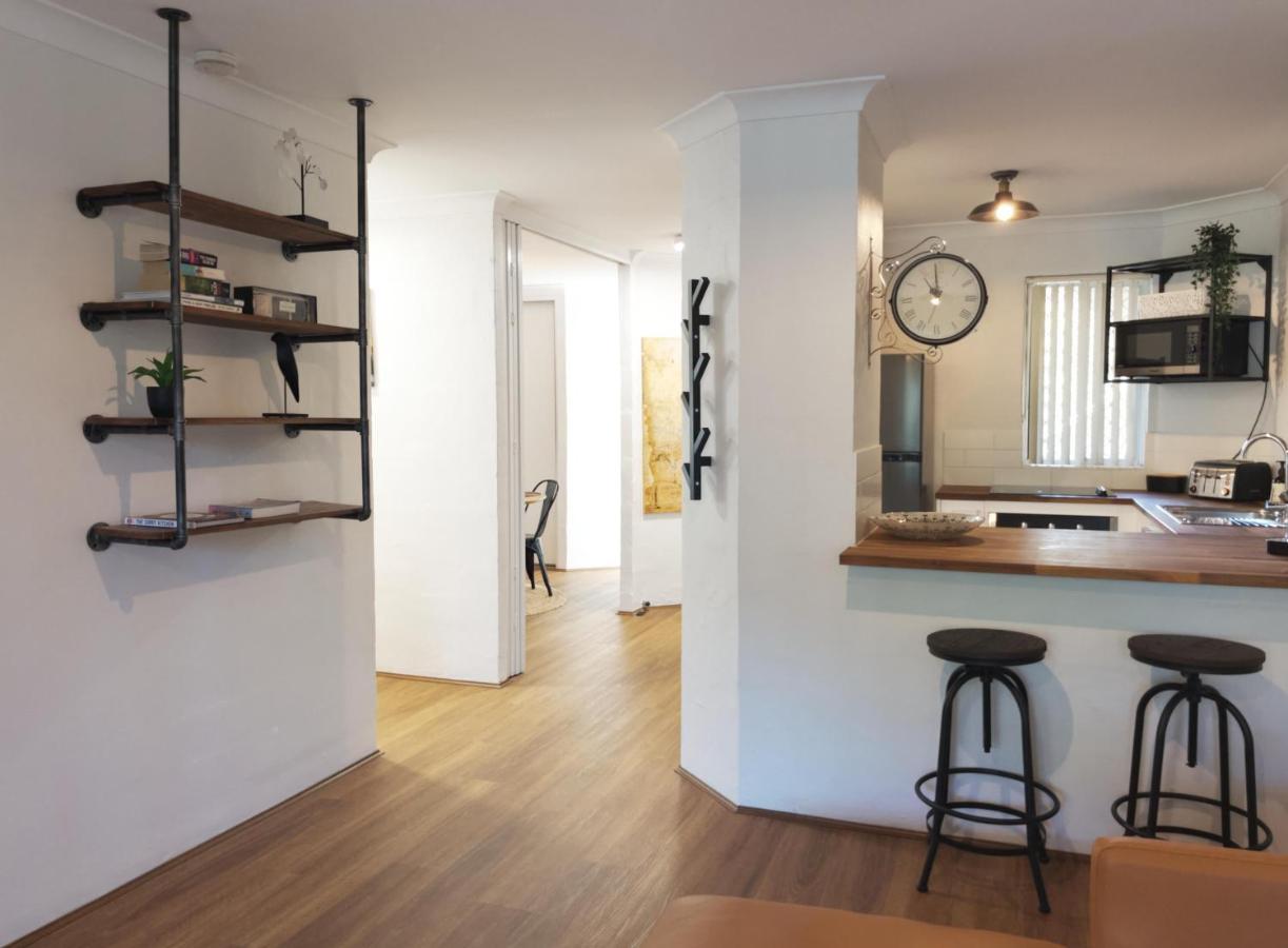 Magical Mcatee W Pool And King Bed Apartment Fremantle Exterior foto